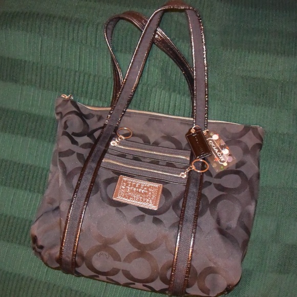 Coach Handbags - Coach Poppy Op Art Glamour